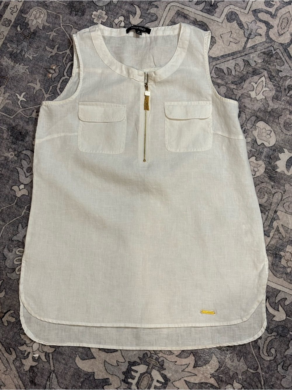 Ellen Tracy Cream Sleeveless Linen Zip Pocket Top